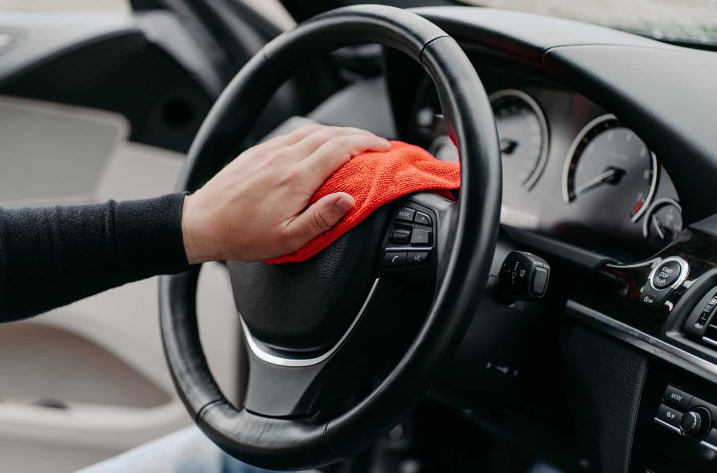 Emulsión de silicón con propiedades abrillantadoras para autos