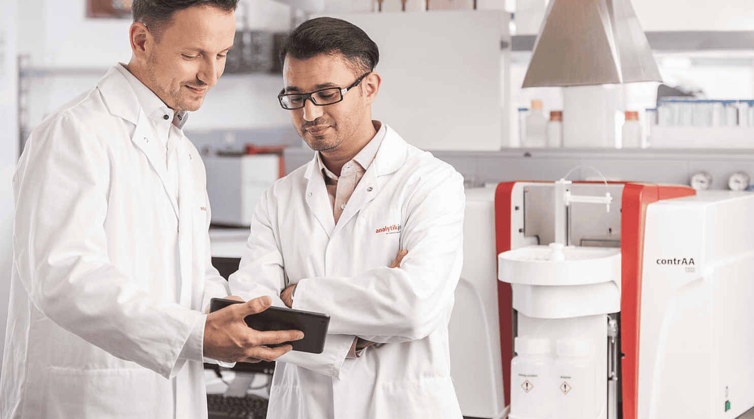 Espectrofotómetros de absorción atómica para detección de metales - 5