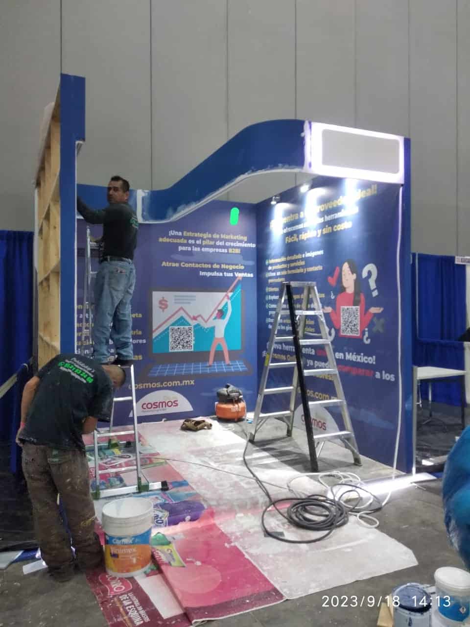 Fabricación de Stands Custom a la Medida - 1