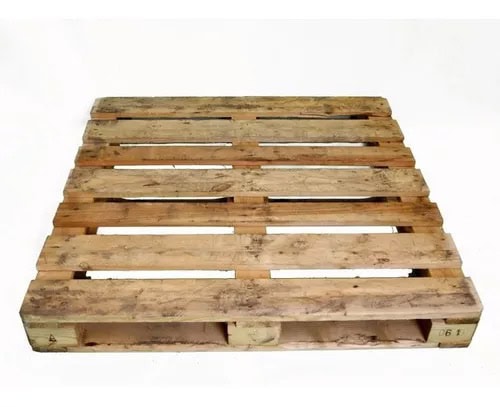 Tarimas de madera nuevas y recicladas de tacón