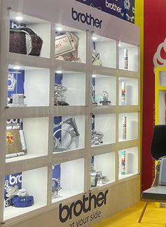 Exhibidores para publicidad corporativa