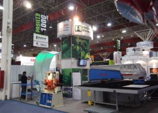 Exhibidores para showroom 2