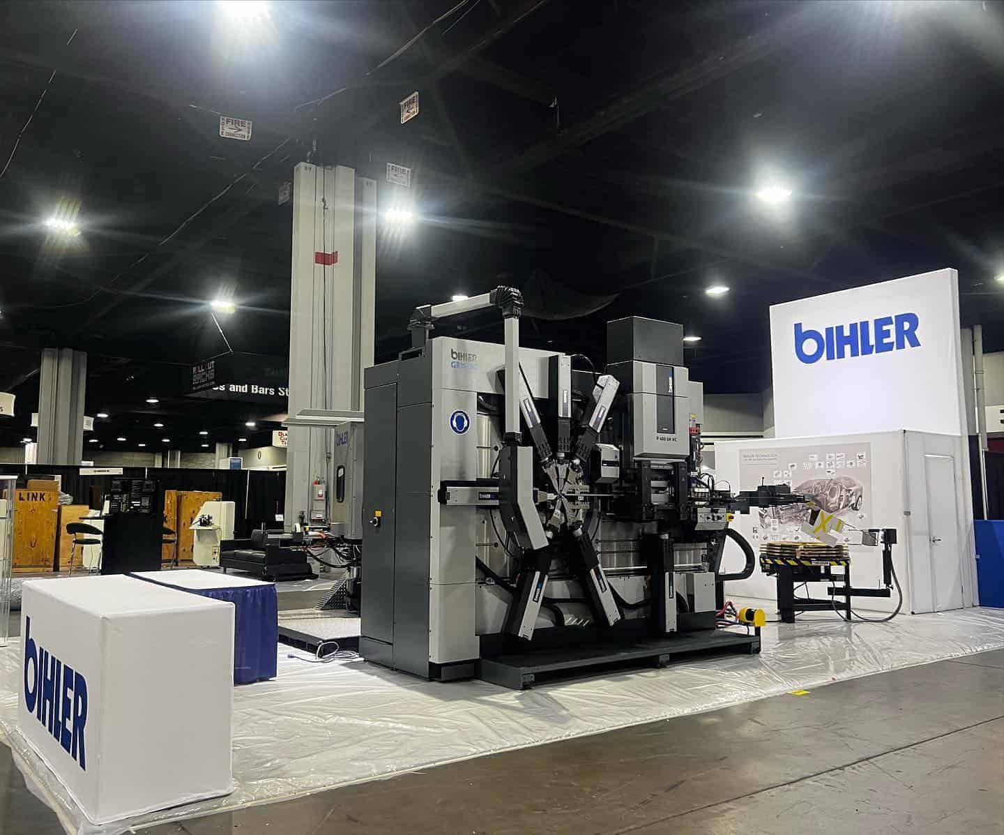 Exhibidores para stands de eventos 4