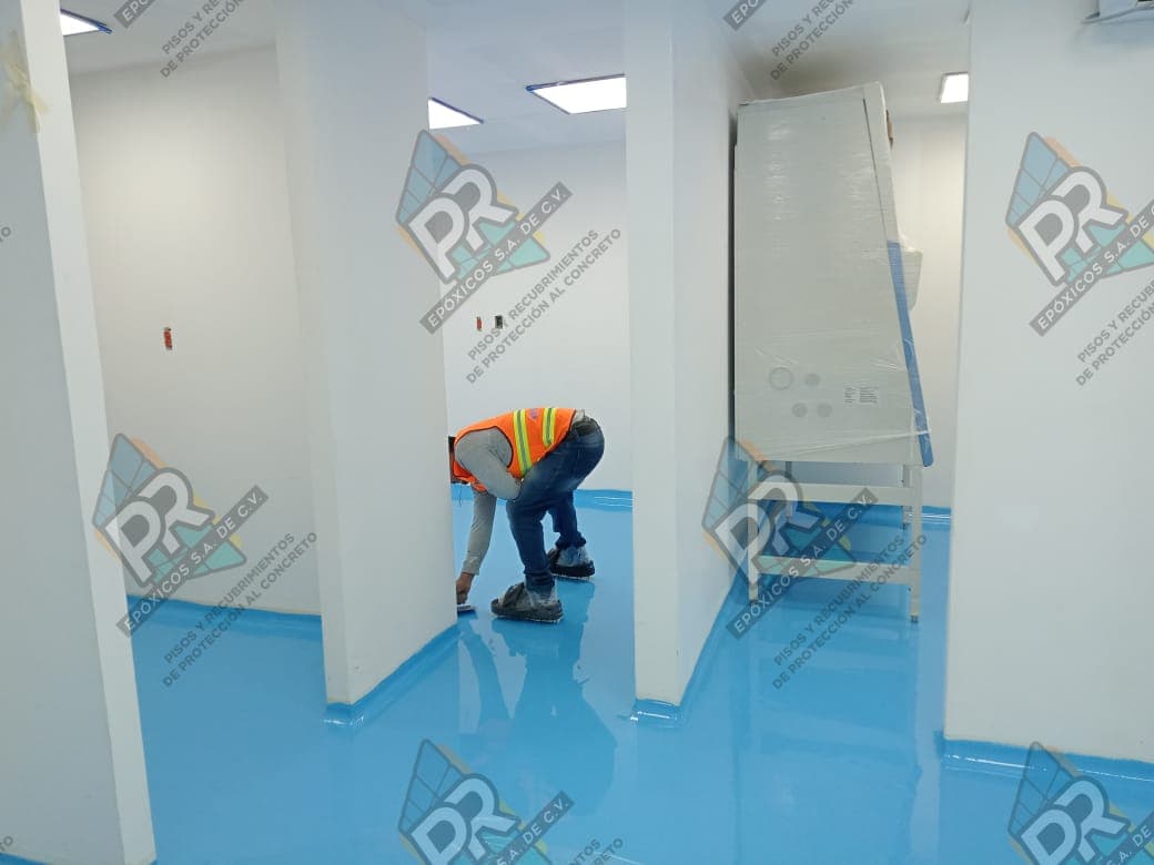Acabados epóxicos grado hospitalario para pisos y muros asépticos