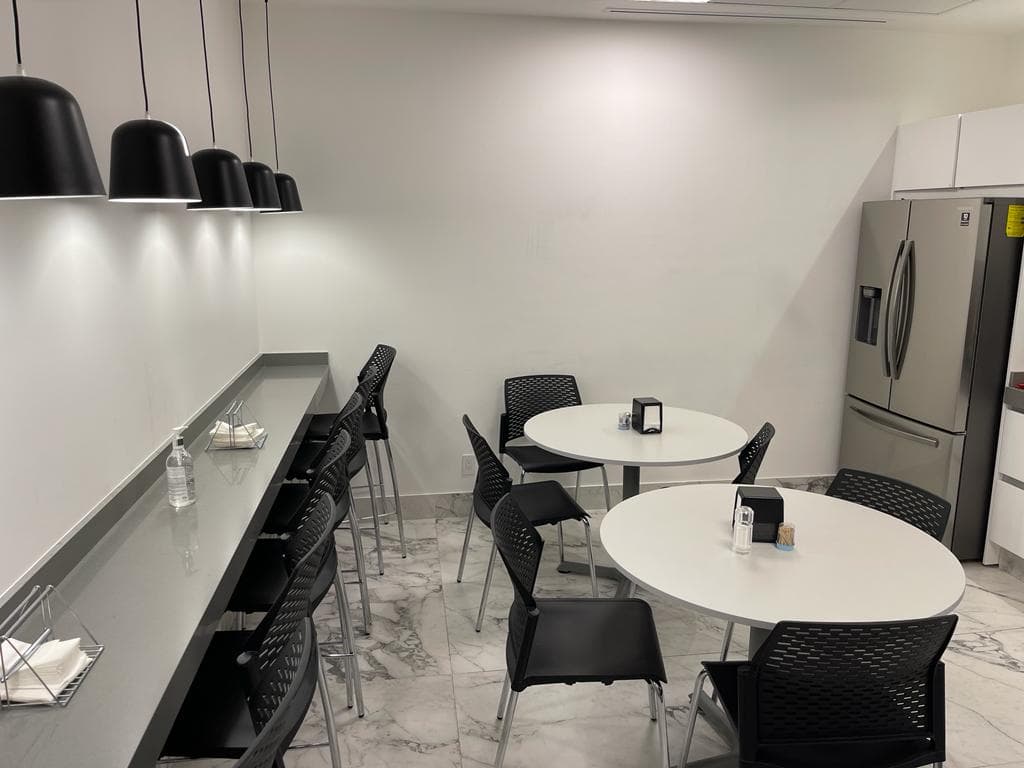 Fabricantes de Mobiliario para Oficinas por Proyecto High Tech - 4