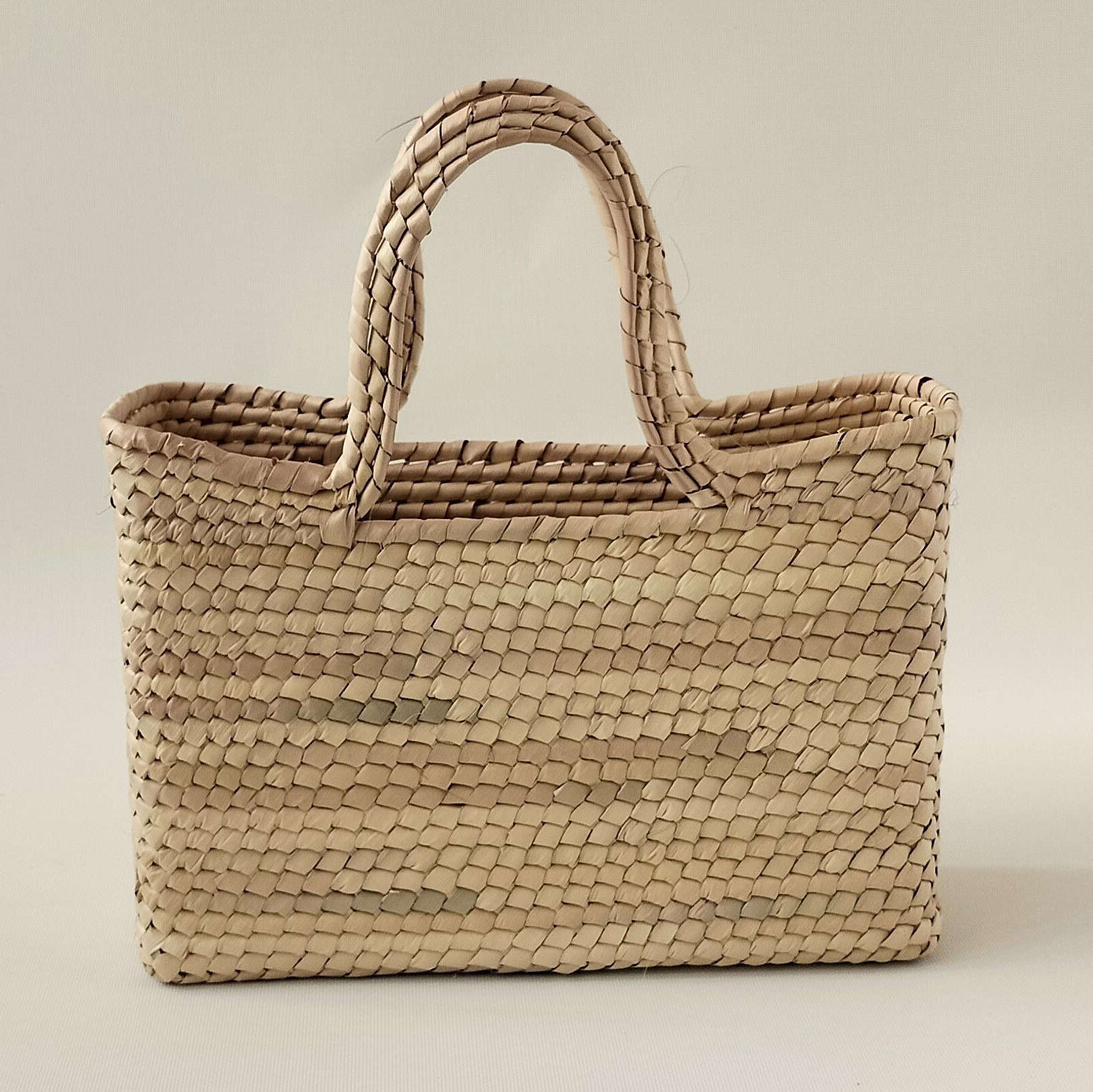 Bolsas de palma natural tejida firme curva Solimas 1