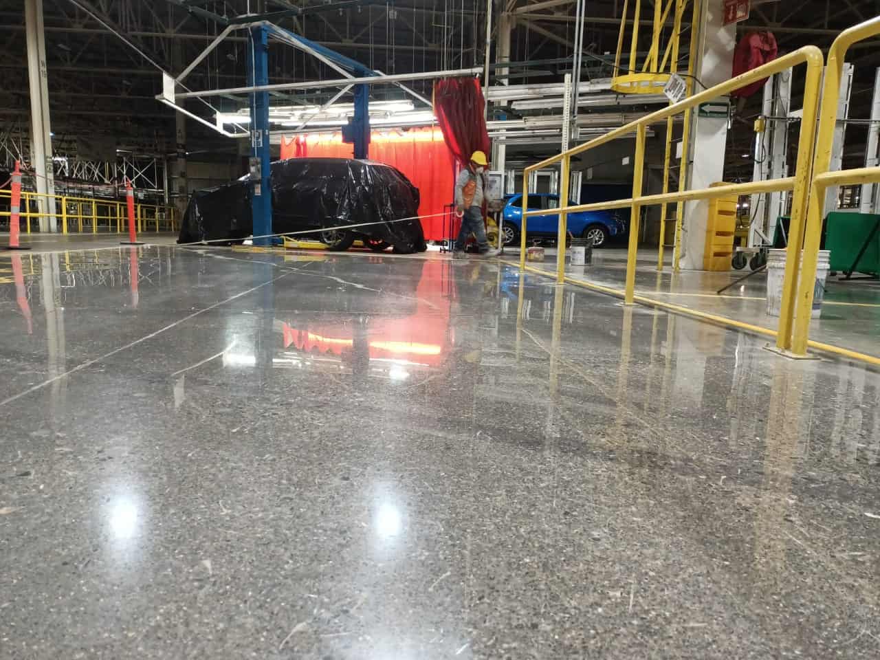 Abrillantado de pisos industriales 
