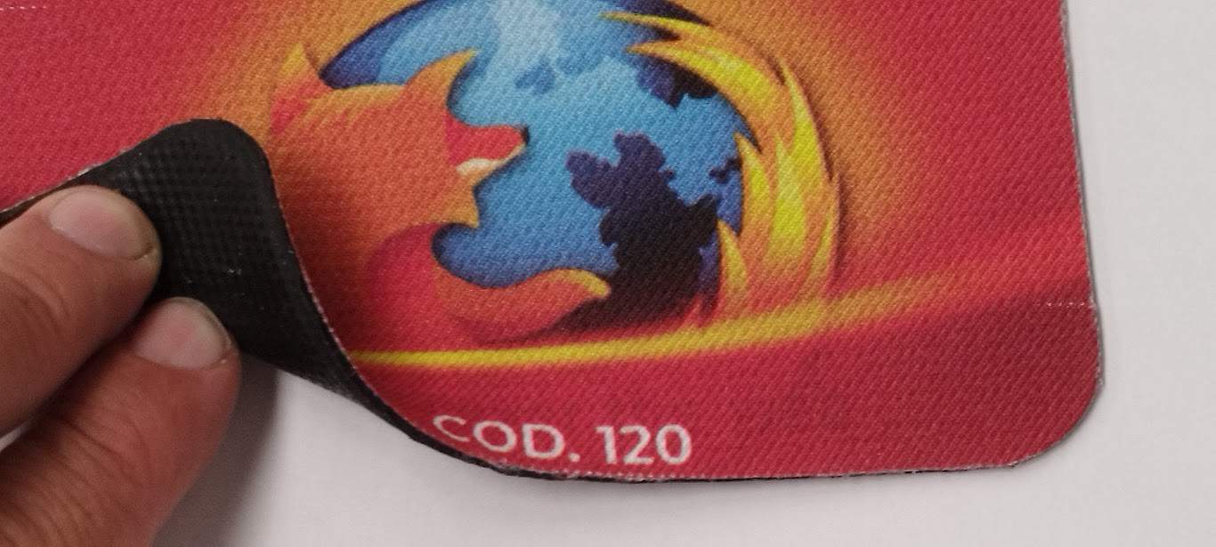 Tapetes publicitarios para bares con base de hule Dust Control 1