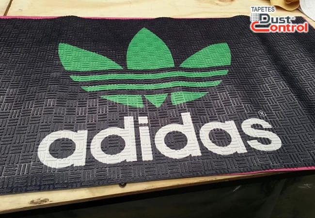 Fabricacion de tapetes personalizados con logotipo Dust Control 5