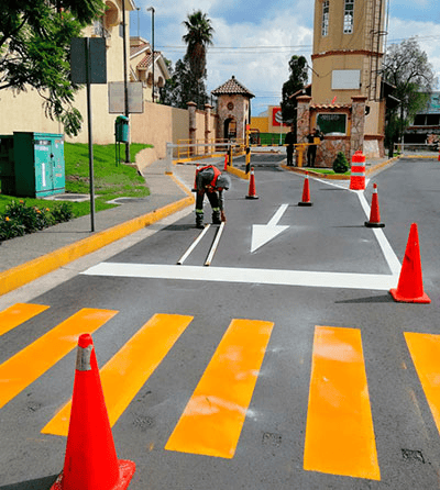 Pintura para tráfico base agua