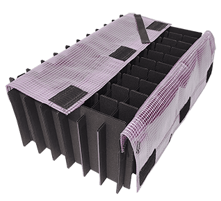 Cajas de plastico celdado con lona de protección Propicor Industrial