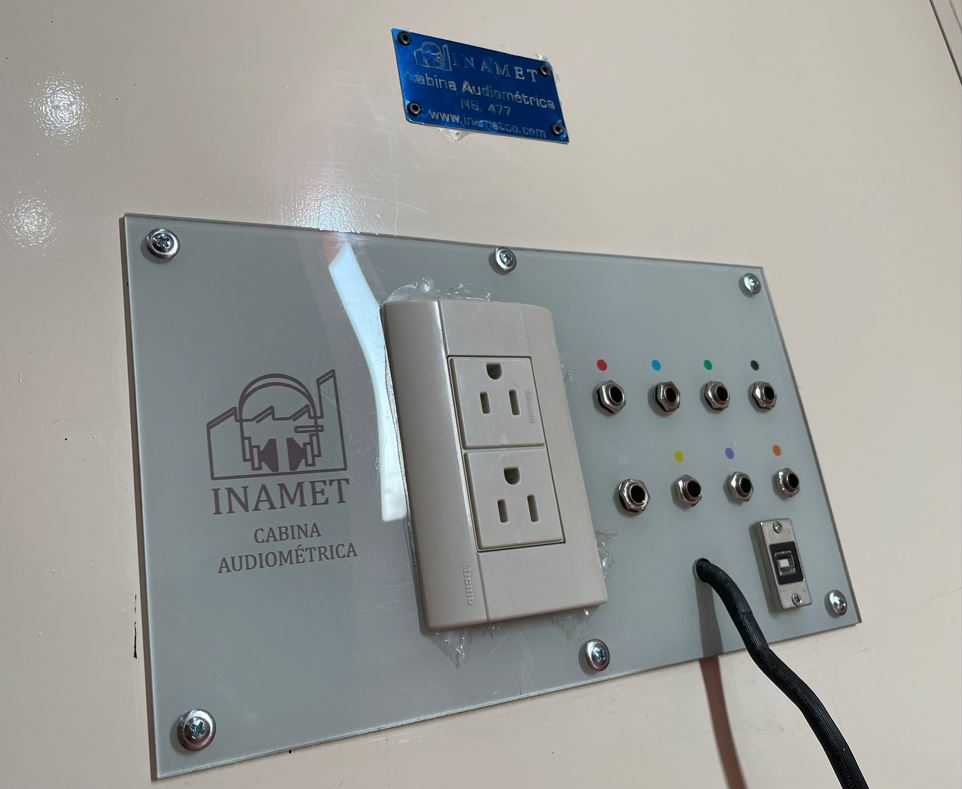 Placas de conectores de alta calidad, compatibles con todas las marcas de equipo audiológico