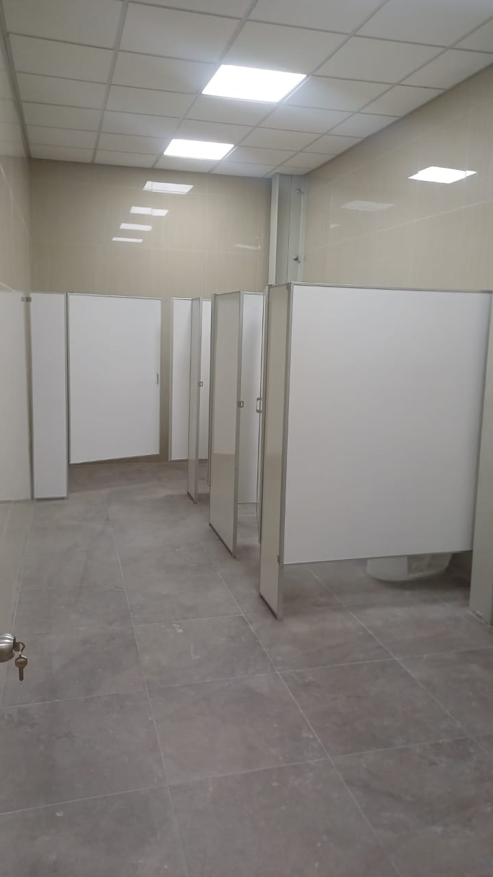 MAMPARAS AL PISO CON REFUERZO