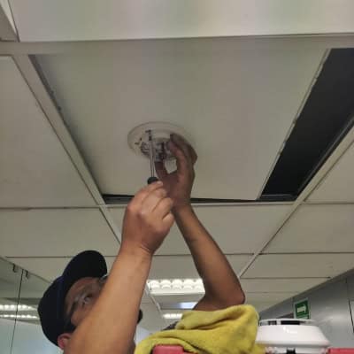 Diseño e instalación de sistemas contra incendios Corporativo Araza Service 4
