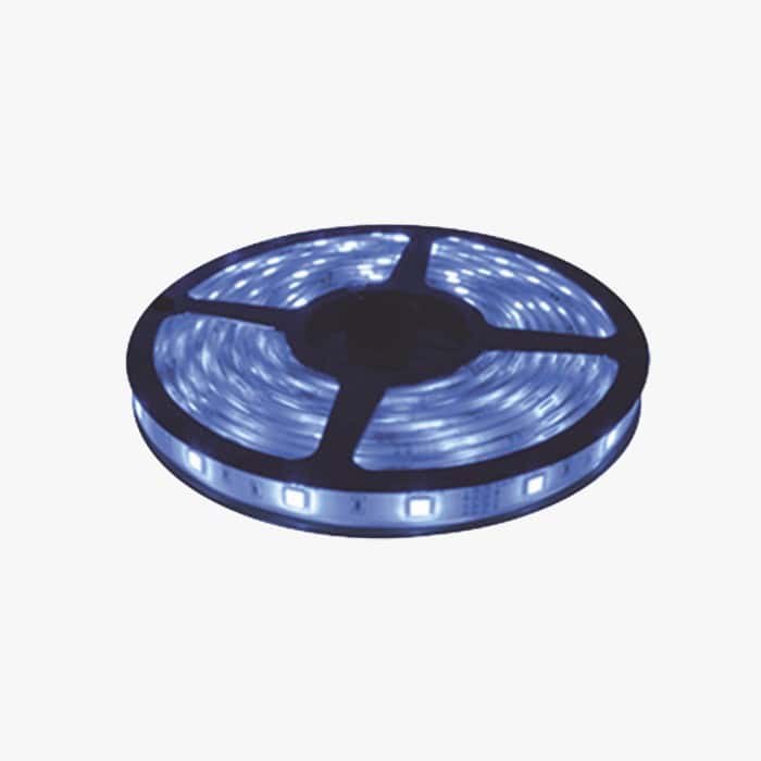 Tira Led de 5 m / Color Azul / Uso Exterior / Potencia 15 W / 420 lm/ 12 V CD / IP 65.