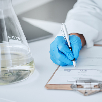 Mantenimiento a equipos de cromatografía de gases