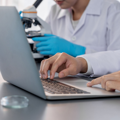 Mantenimiento a equipos de cromatografía de líquidos Solinsa 2