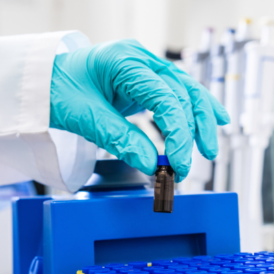 Mantenimiento a equipos de cromatografía de líquidos Solinsa 5