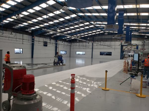 Instalación de pisos epóxicos industriales Tecnosoluciones Sustentables 2