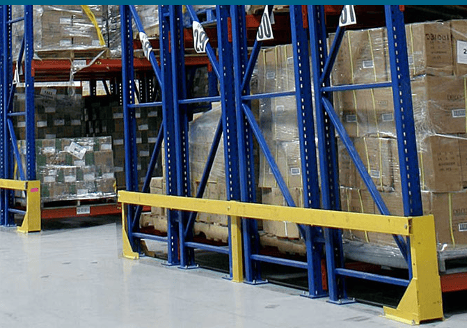 Barreras para racks: Dispositivos que delimitan áreas dentro del rack, evitando el acceso no autorizado y protegiendo componentes sensibles.