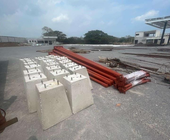 Entrega de bases de concreto.