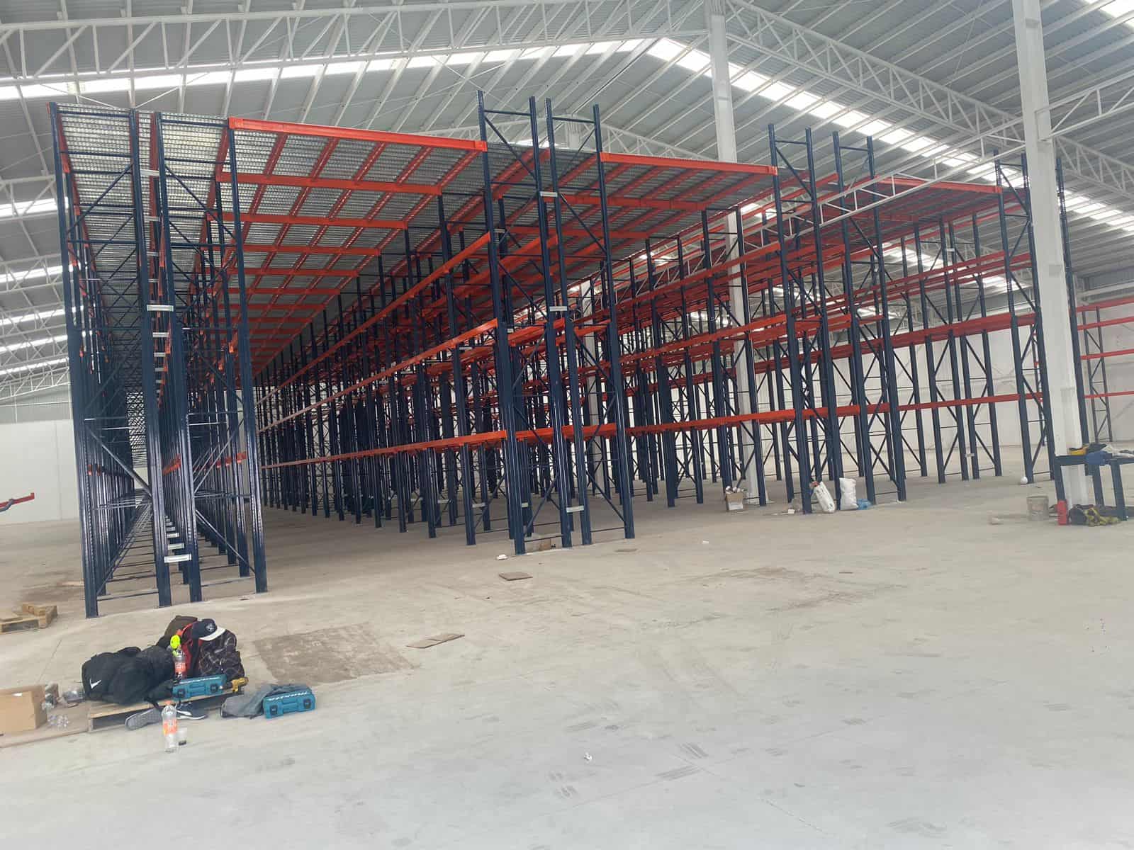 tapancos-metalicos-para-bodegas-3