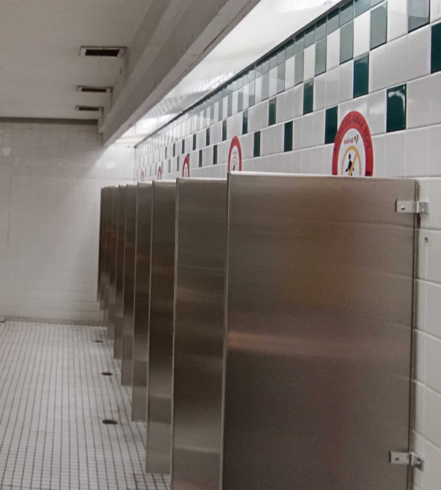 Mampara para sanitarios MT Estructurada Inoxidable