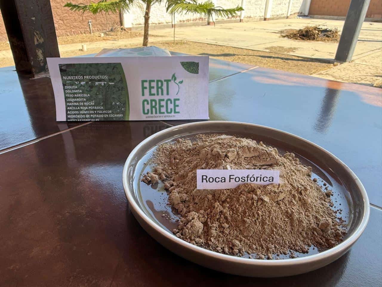 Roca fosfórica al 28% F Uso agrícola