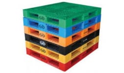 Limpiadores de pallets de plastico - Grupo Cirro Cooper