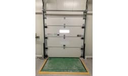 Puertas corredizas para camaras de congelacion - Distribuciones y Soluciones Especializadas