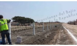 Postes de concreto - Alambrados y Construcciones del Bajío