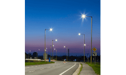 Luminarias solares para alumbrado público