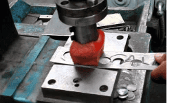 Troquelado de piezas Metálicas por Embutido