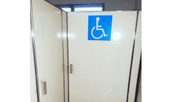Mamparas para Sanitarios de Personas con Movilidad Reducida
