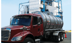 Agua bidestilada en pipas de 40,000 L