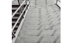 Laminas de Acero Antiderrapante para Escaleras 