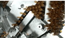 Llenado de ampolletas de vidrio para la industria cosmética