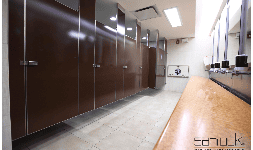 Mamparas al piso de lámina de acero porcelanizado Sanilock