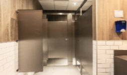 Mampara para sanitarios modelo estándar 4200 Sanile