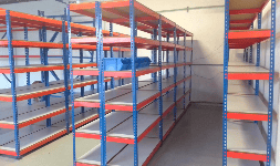 Estantes metálicos para almacenamiento