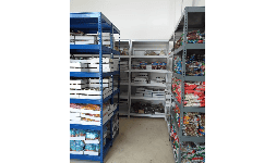 Estantes metálicos para almacenamiento