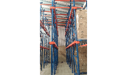 Estantería con picking metálica