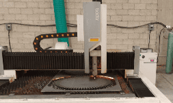 Corte de acero al carbón plasma o laser 