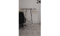 Rack para exhibición de ropa y anaquel