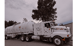 Autotanques de acero inoxidable para el transporte de residuos peligrosos y no peligrosos