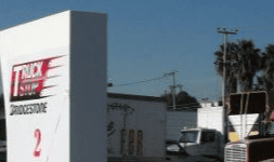 Stands para expos del sector automotriz