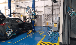 Acabados epóxicos lisos para áreas interiores con superficie uniforme de rodamiento