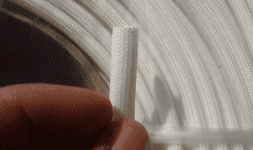 Espaguetti acrilico y silicón