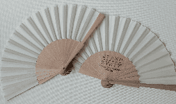 Abanicos de madera y tela lisa personalizable