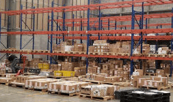 Almacenaje de mercancias y productos químicos no regulados